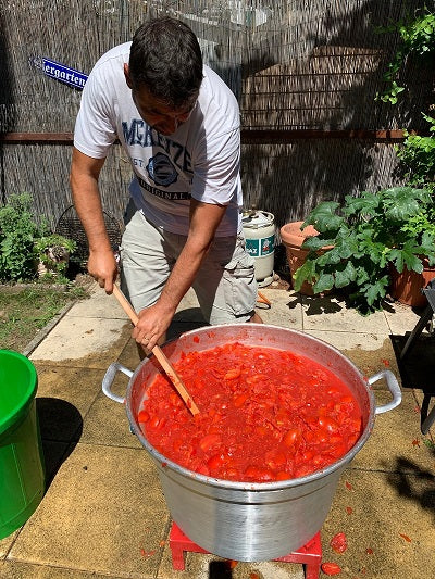 Die beste Tomatensauce von Hand gemacht